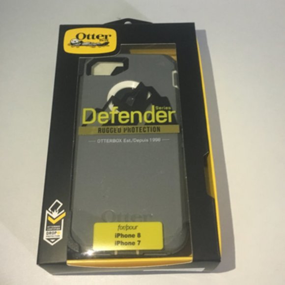 Otterbox Defender Series 360 protection Rugged case For iPhone 8 iPhone 7 Gray